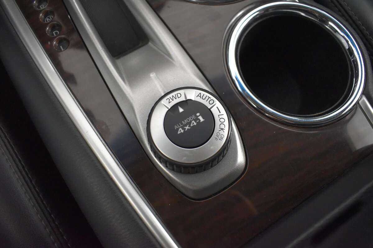 Nissan Pathfinder с пробегом — 2015 год. Фото: #17