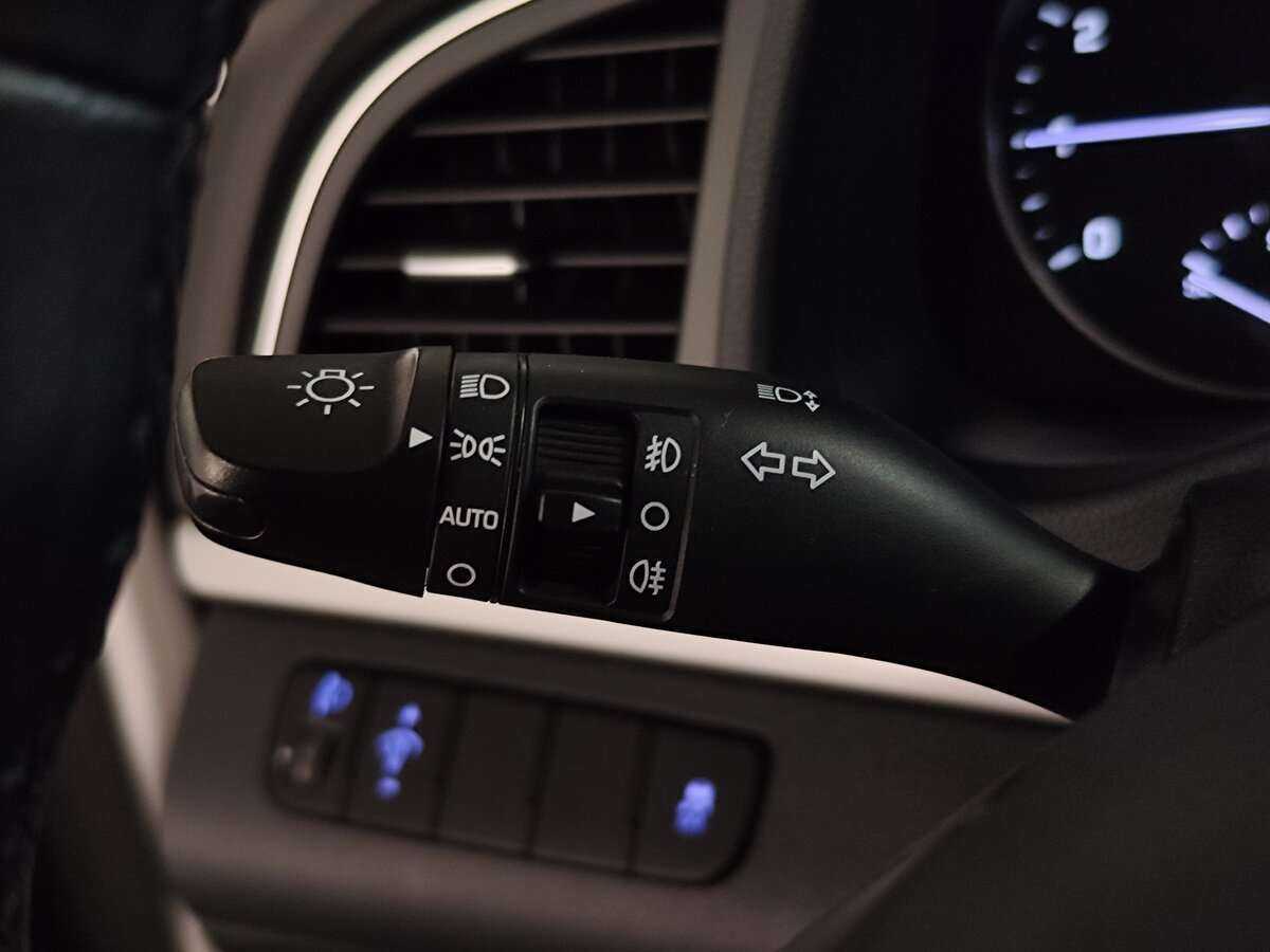 Hyundai Elantra с пробегом — 2016 год. Фото: #16