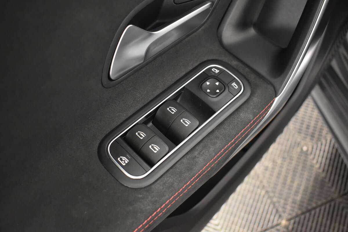 Mercedes-Benz A-Класс с пробегом — 2018 год. Фото: #7