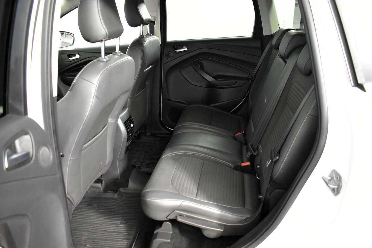 Ford Kuga с пробегом — 2017 год. Фото: #15