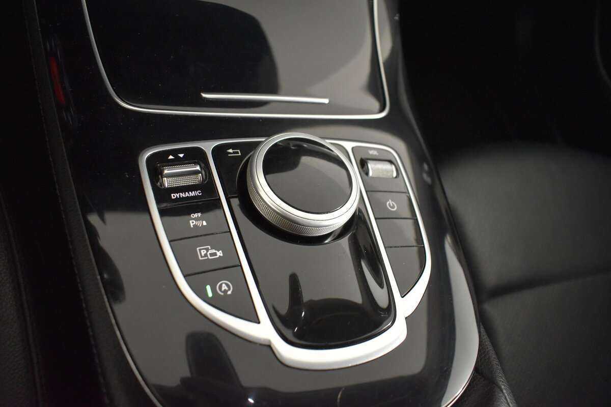 Mercedes-Benz E-Класс с пробегом — 2018 год. Фото: #16