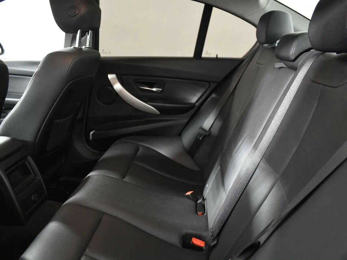 BMW 3 серии с пробегом — 2014 год. Фото: #2