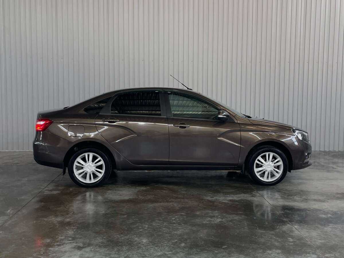 Lada (ВАЗ) Vesta с пробегом — 2018 год. Фото: #3