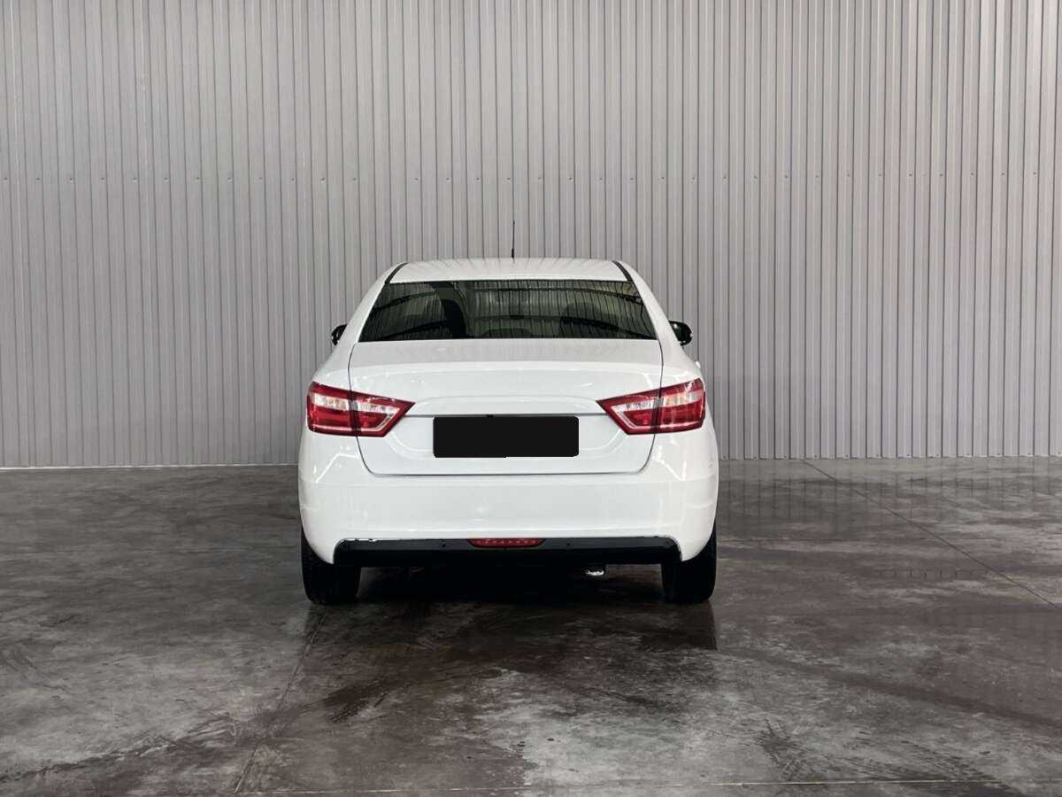 Lada (ВАЗ) Vesta с пробегом — 2019 год. Фото: #5