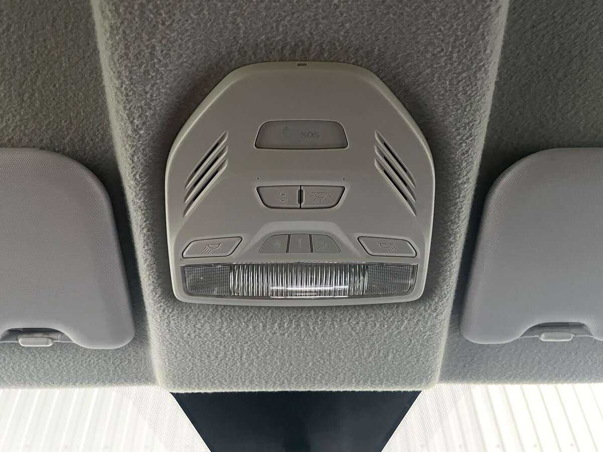 Lada (ВАЗ) Vesta с пробегом — 2019 год. Фото: #13