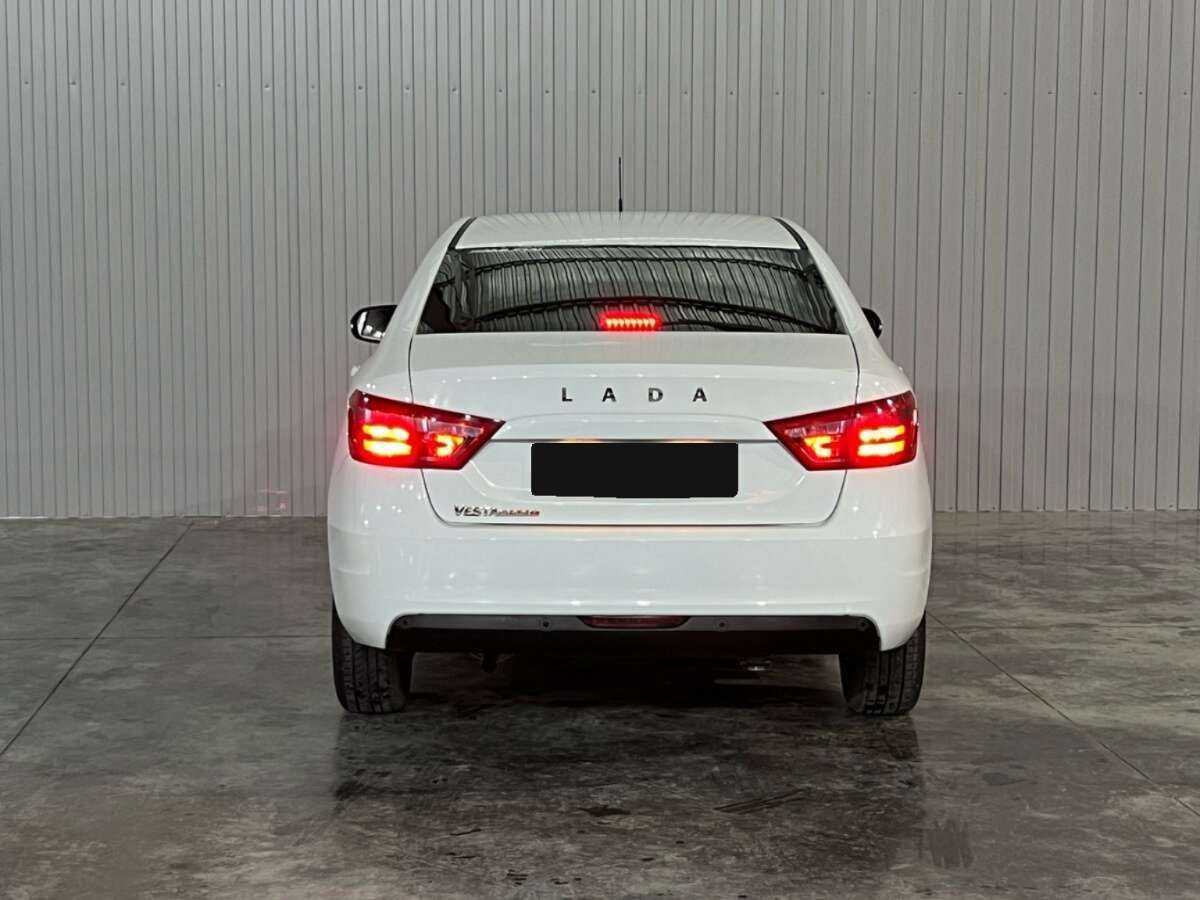 Lada (ВАЗ) Vesta с пробегом — 2020 год. Фото: #5