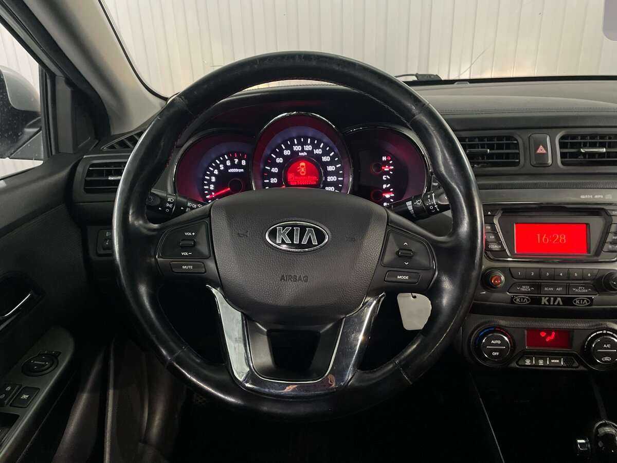 Kia Rio с пробегом — 2014 год. Фото: #9