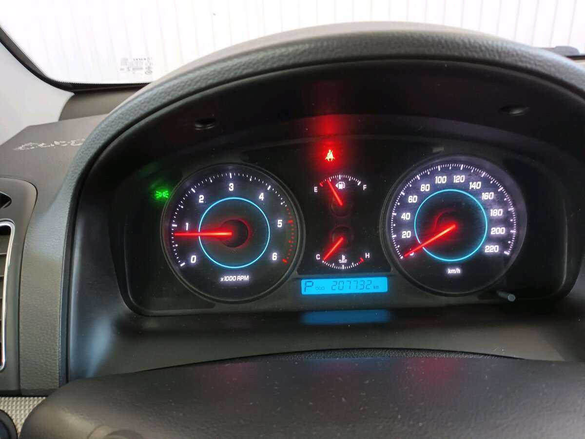 Chevrolet Captiva с пробегом — 2013 год. Фото: #10