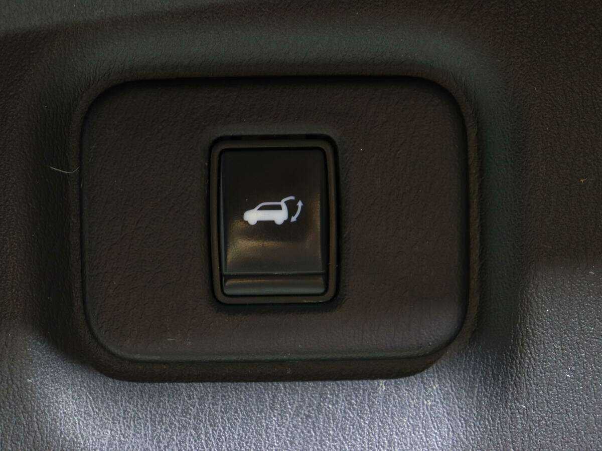 Infiniti QX60 с пробегом — 2015 год. Фото: #17