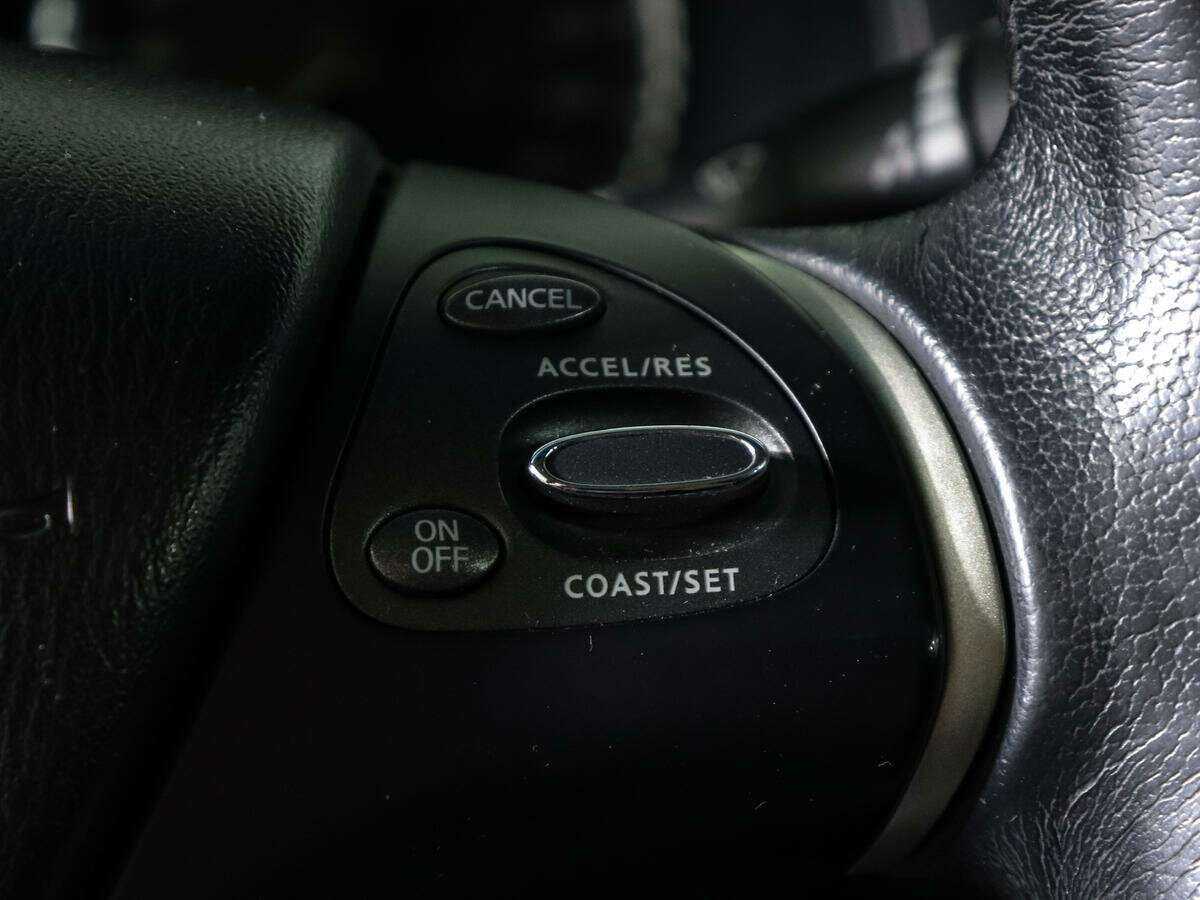 Infiniti QX60 с пробегом — 2015 год. Фото: #23