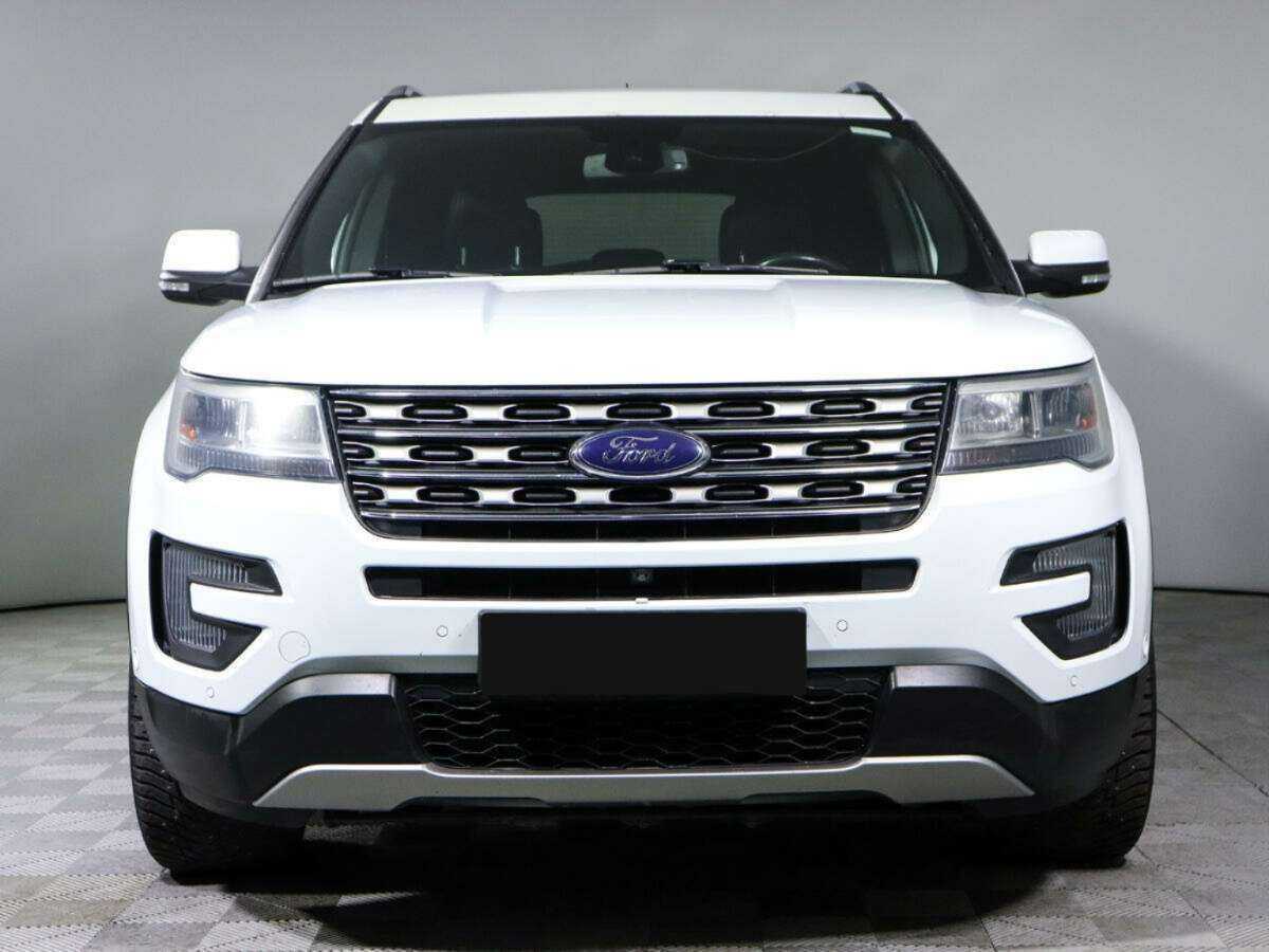 Ford Explorer с пробегом — 2016 год. Фото: #1