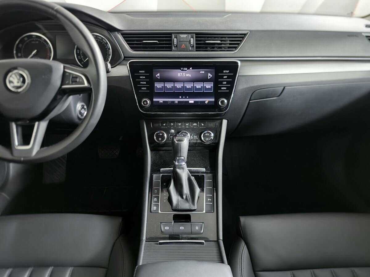 Skoda Superb с пробегом — 2017 год. Фото: #10
