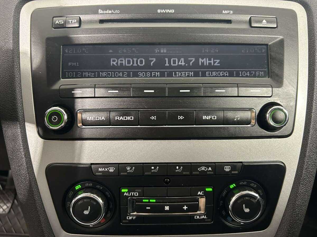 Skoda Octavia с пробегом — 2012 год. Фото: #11