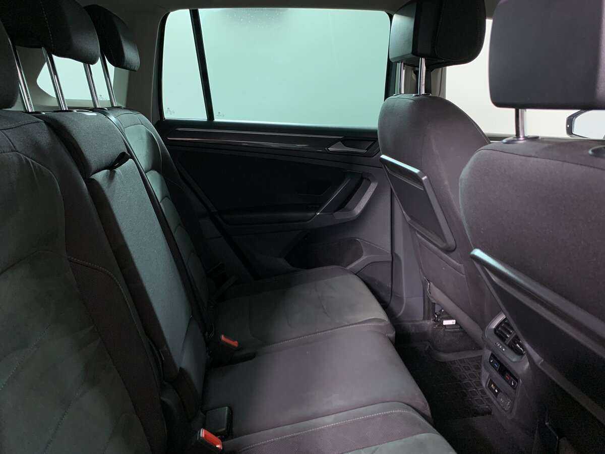 Volkswagen Tiguan с пробегом — 2018 год. Фото: #13