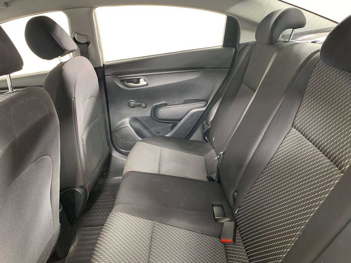 Kia Rio с пробегом — 2019 год. Фото: #15