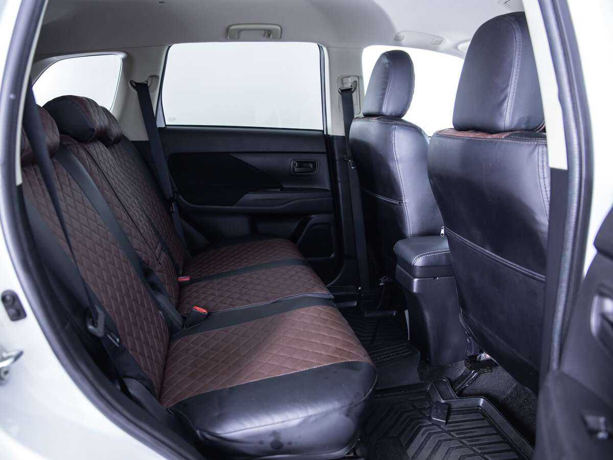 Mitsubishi Outlander с пробегом — 2020 год. Фото: #10