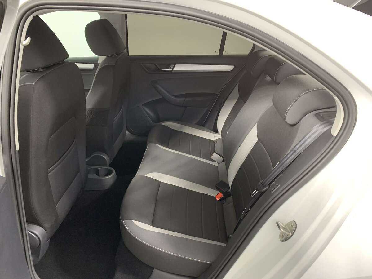 Skoda Rapid с пробегом — 2019 год. Фото: #15