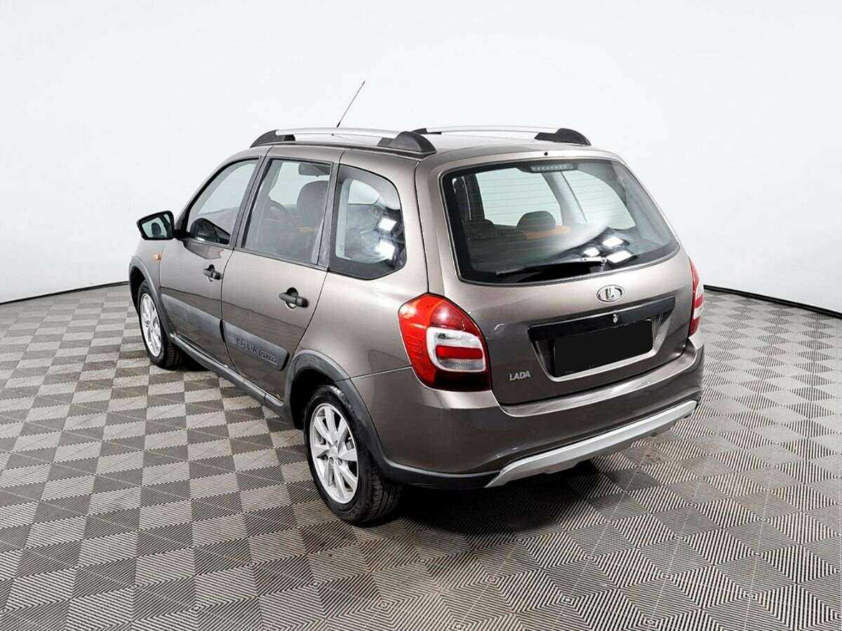Lada (ВАЗ) Kalina с пробегом — 2016 год. Фото: #6
