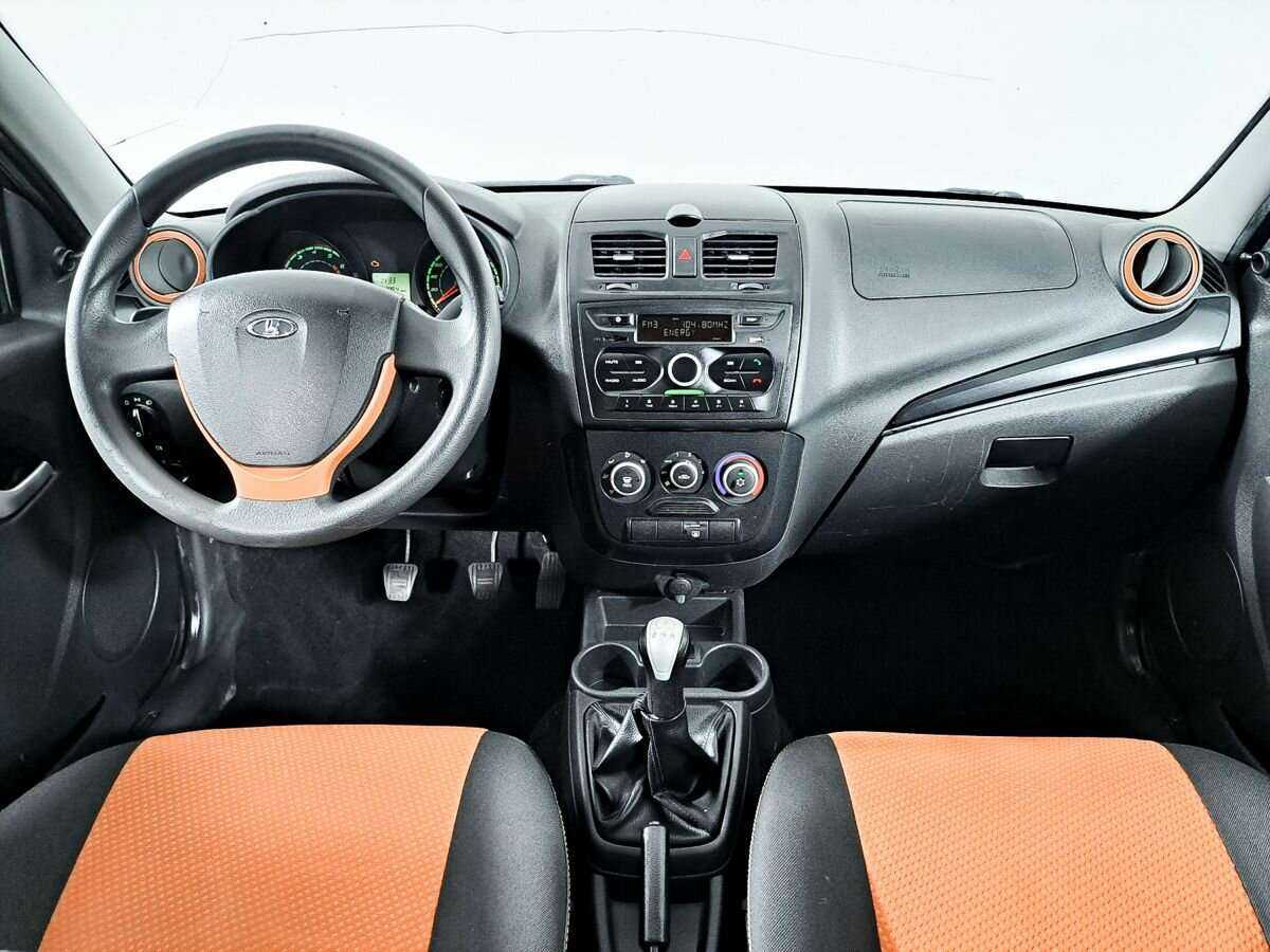 Lada (ВАЗ) Kalina с пробегом — 2016 год. Фото: #10