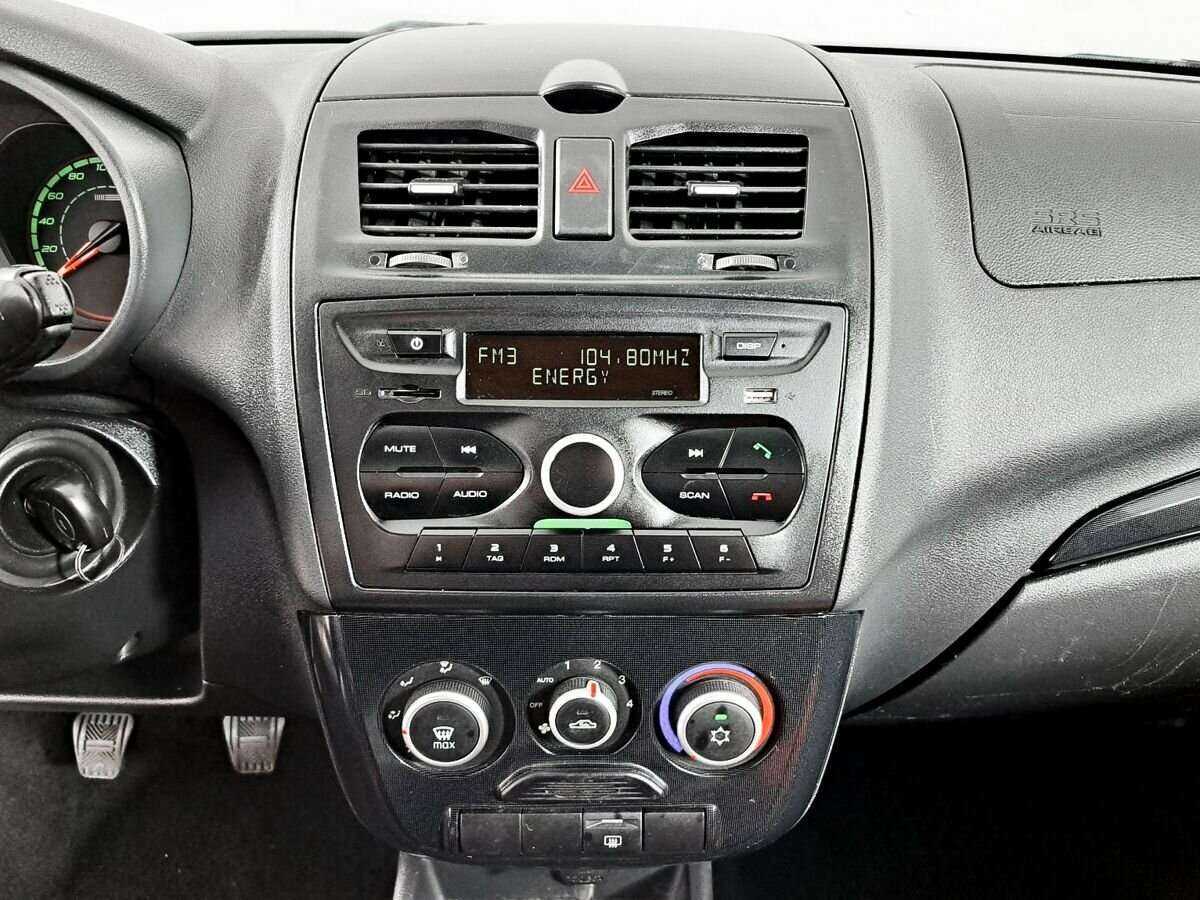 Lada (ВАЗ) Kalina с пробегом — 2016 год. Фото: #11