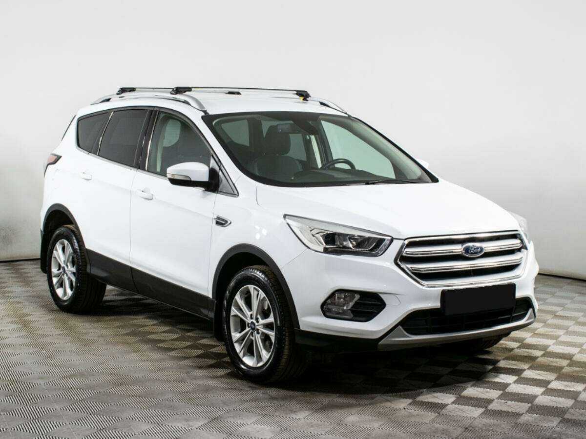 Ford Kuga с пробегом — 2017 год. Фото: #2