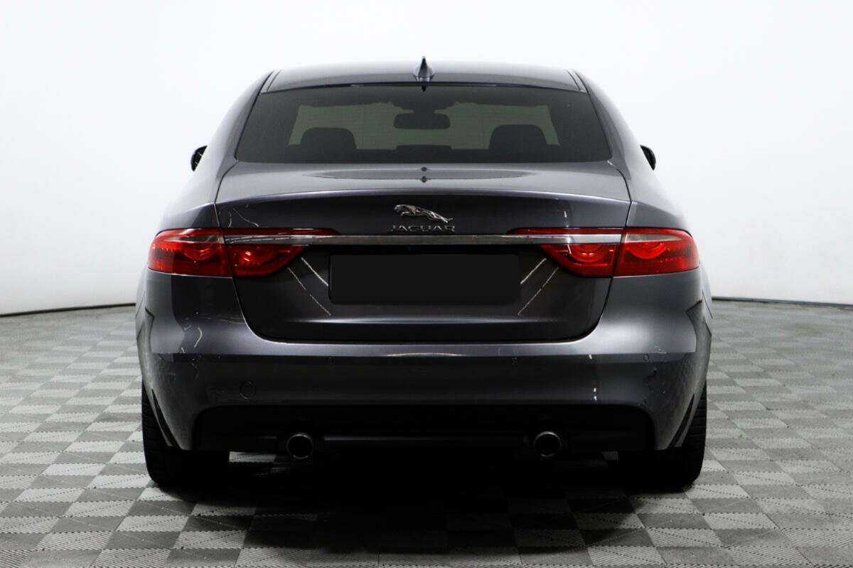 Jaguar XF с пробегом — 2016 год. Фото: #5