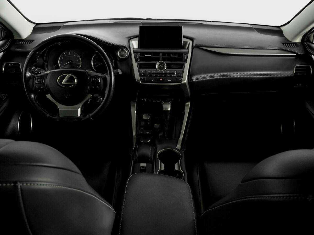 Lexus NX с пробегом — 2015 год. Фото: #11