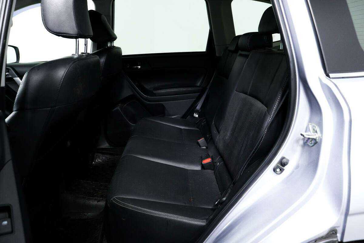 Subaru Forester с пробегом — 2015 год. Фото: #11