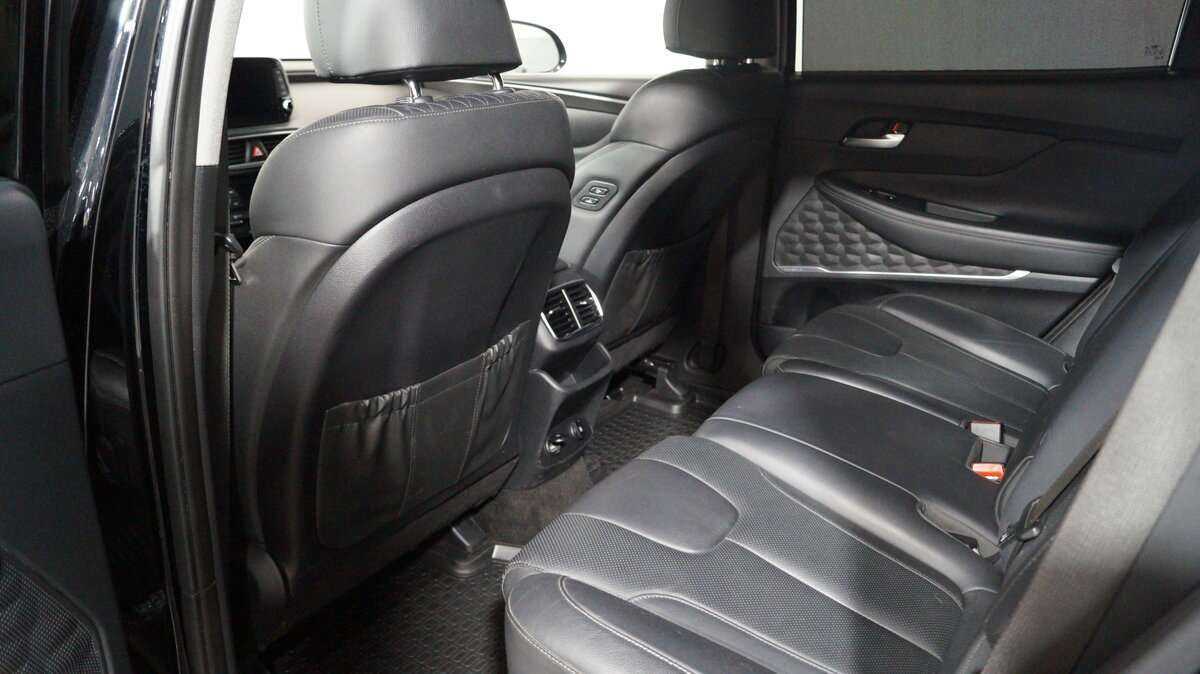 Hyundai Santa Fe с пробегом — 2020 год. Фото: #10