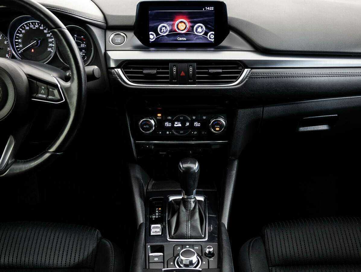 Mazda 6 с пробегом — 2018 год. Фото: #11