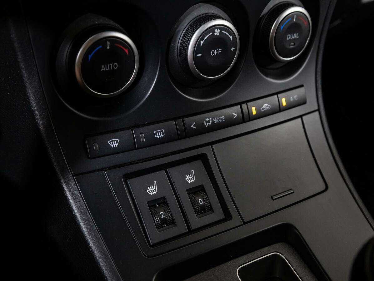 Mazda 3 с пробегом — 2012 год. Фото: #15