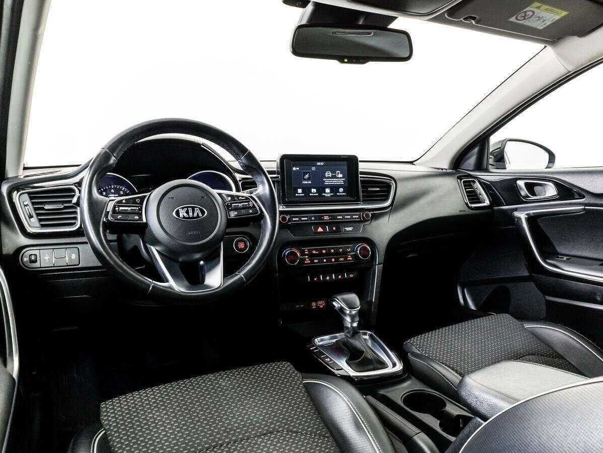 Kia Ceed с пробегом — 2018 год. Фото: #10