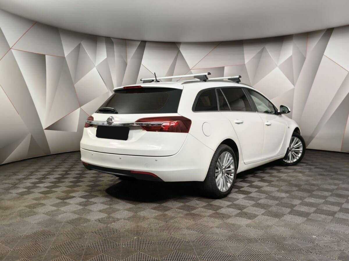 Opel Insignia с пробегом — 2014 год. Фото: #1