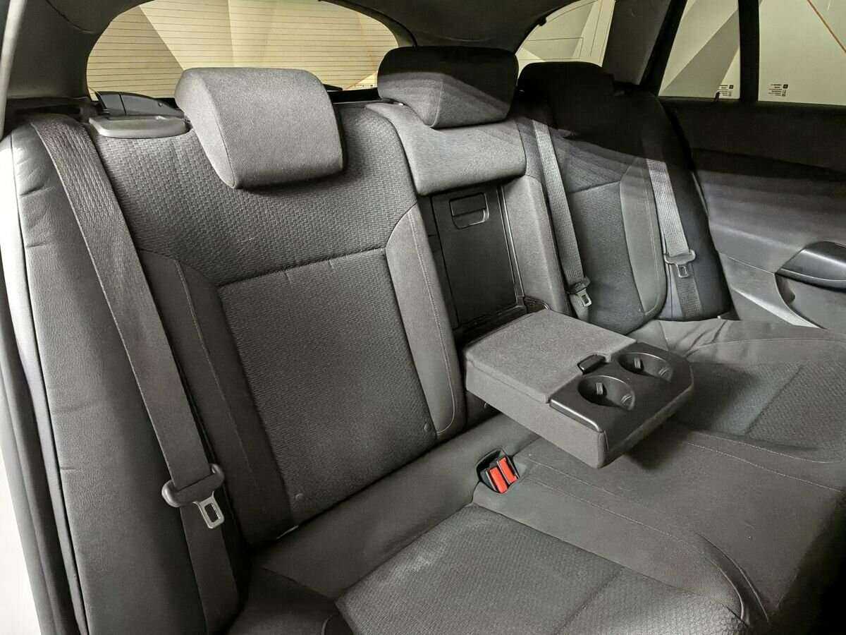 Opel Insignia с пробегом — 2014 год. Фото: #12