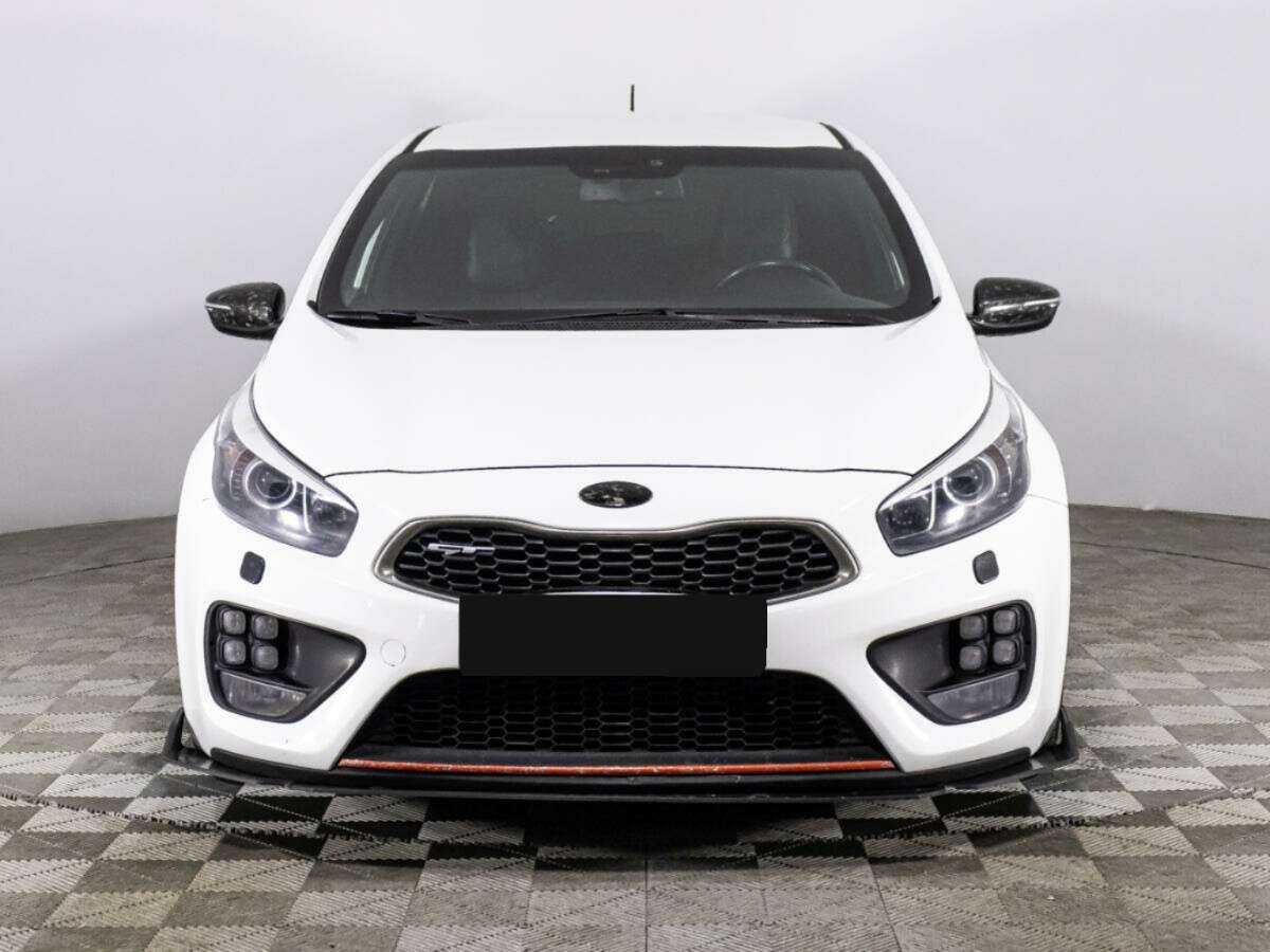 Kia Ceed GT с пробегом — 2014 год. Фото: #1