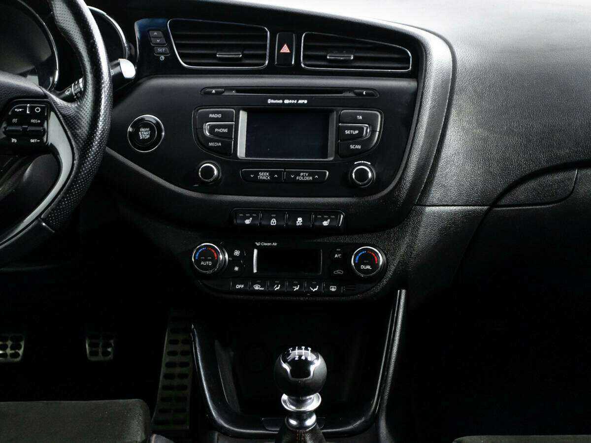 Kia Ceed GT с пробегом — 2014 год. Фото: #13