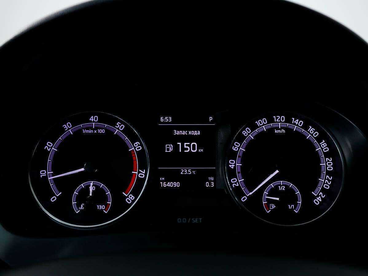 Skoda Rapid с пробегом — 2018 год. Фото: #9