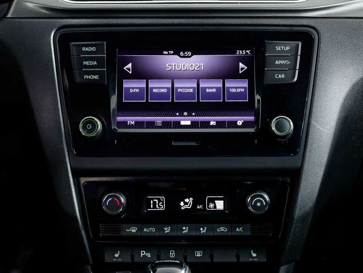 Skoda Rapid с пробегом — 2018 год. Фото: #18