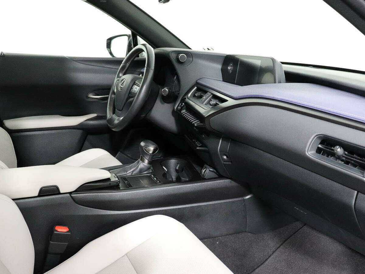 Lexus UX с пробегом — 2019 год. Фото: #5