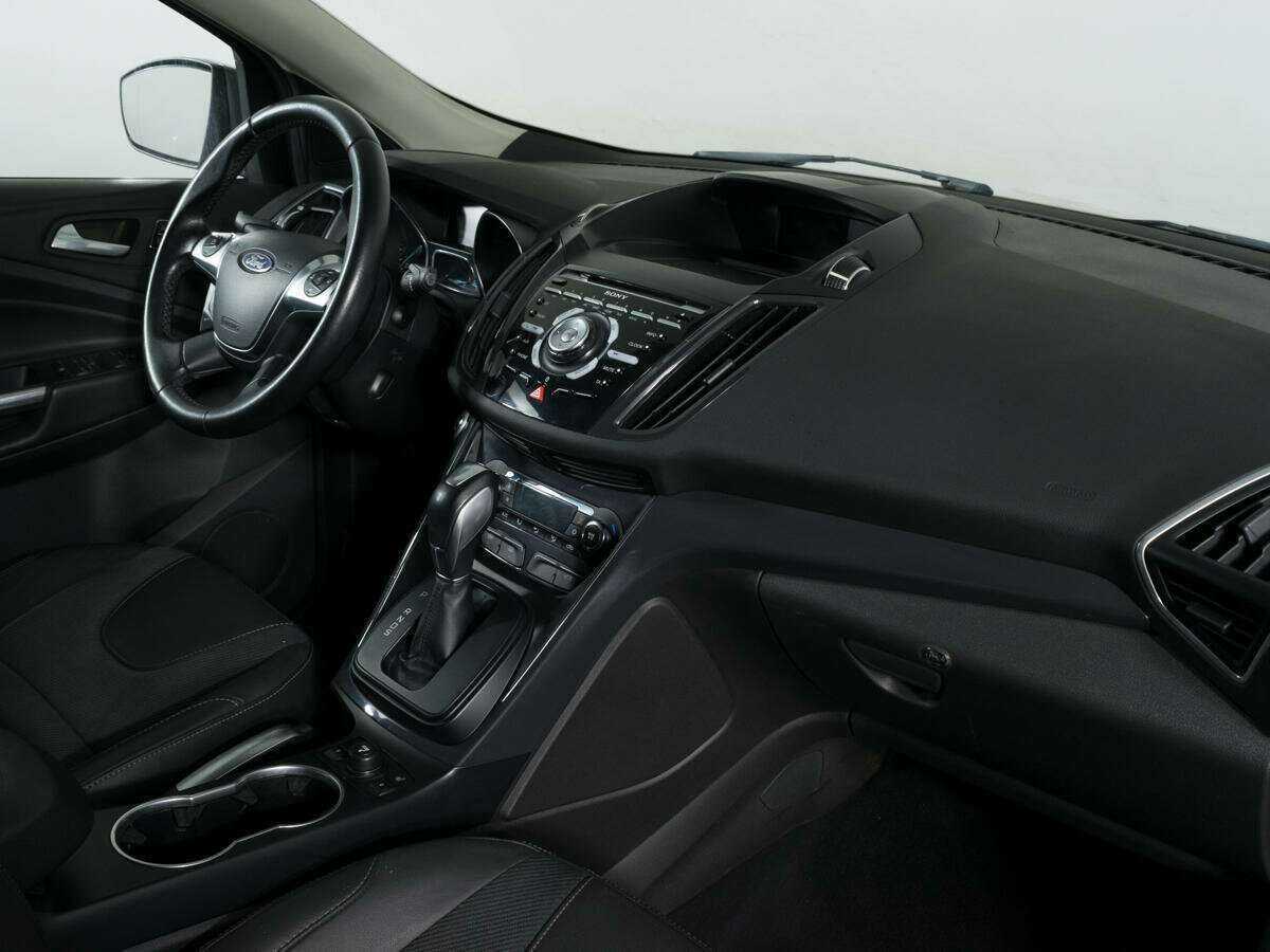 Ford Kuga с пробегом — 2013 год. Фото: #6