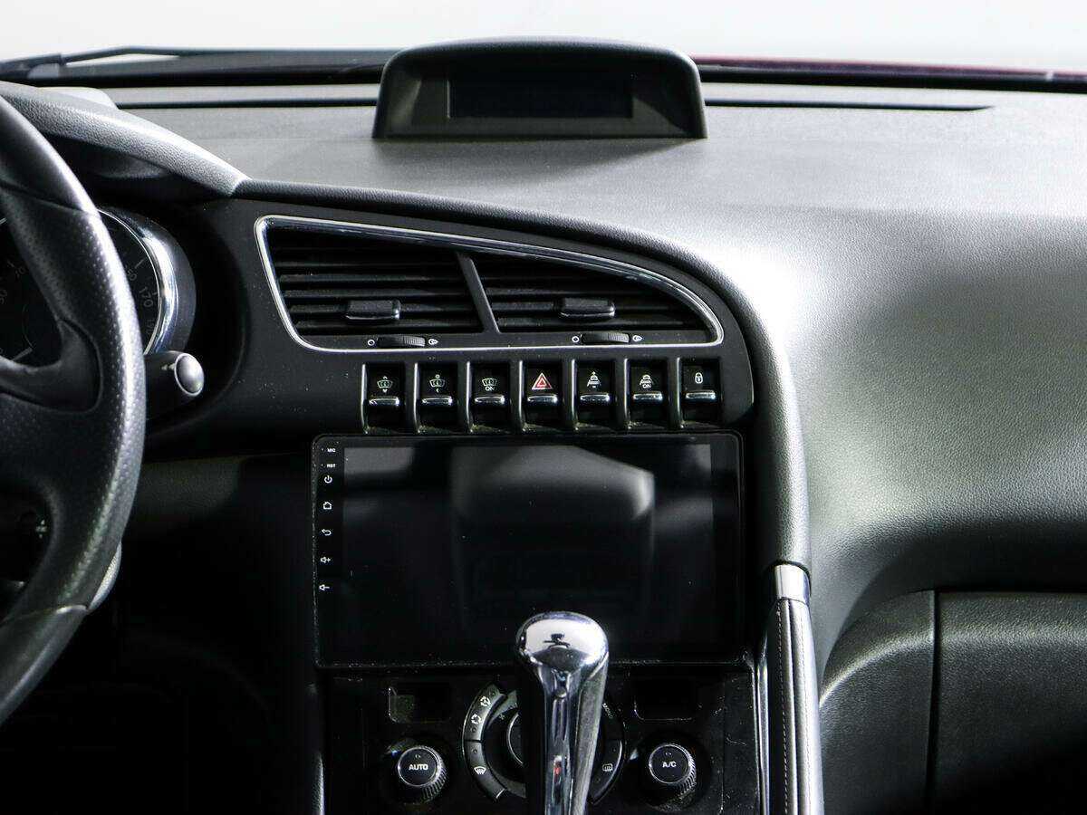 Peugeot 3008 с пробегом — 2012 год. Фото: #10