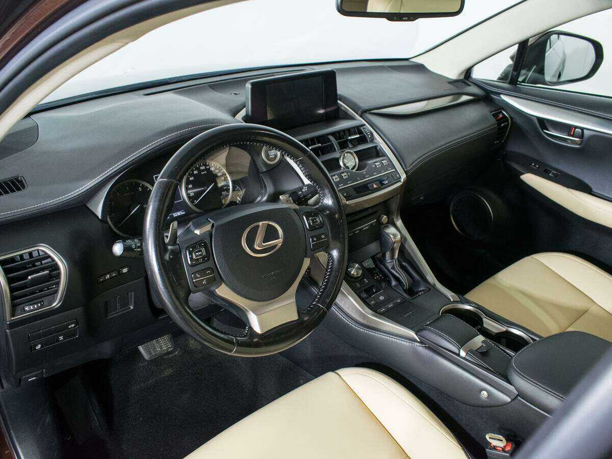Lexus NX с пробегом — 2018 год. Фото: #12