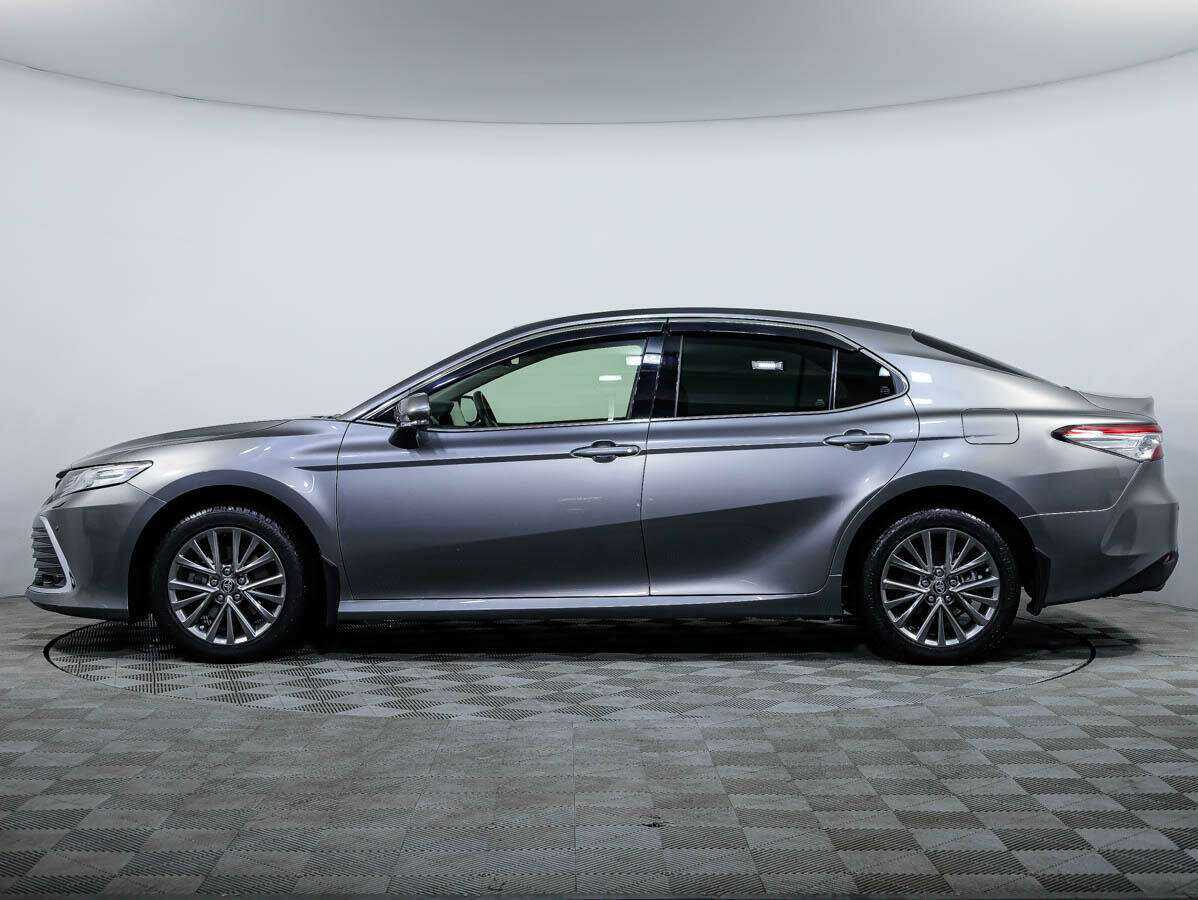 Toyota Camry с пробегом — 2021 год. Фото: #6