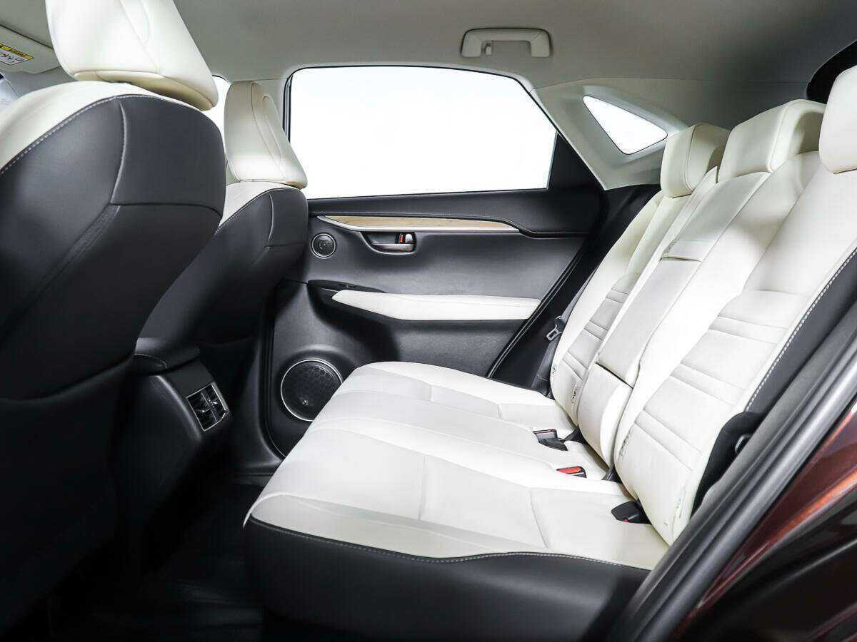 Lexus NX с пробегом — 2017 год. Фото: #11