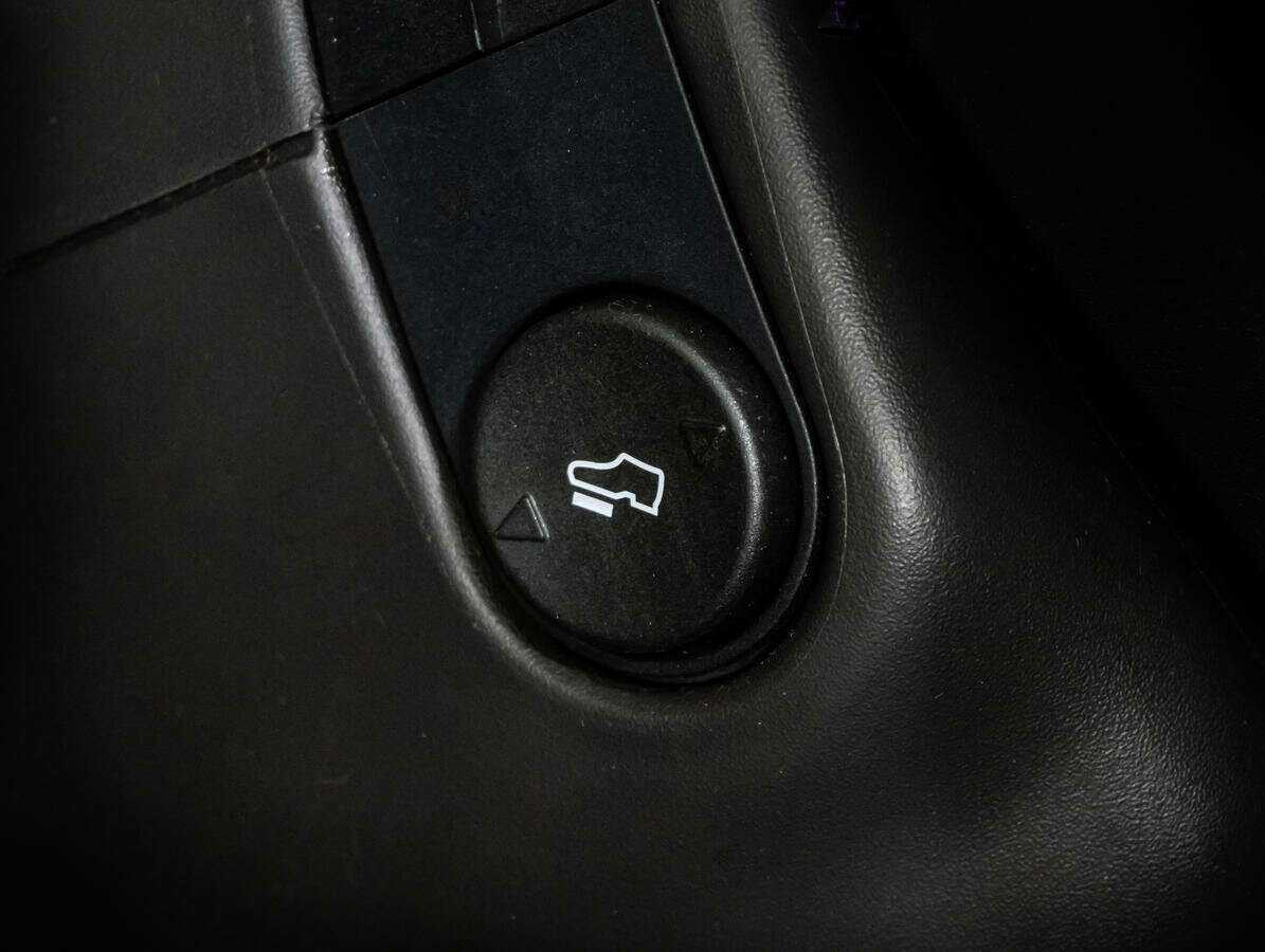 Ford Explorer с пробегом — 2013 год. Фото: #17