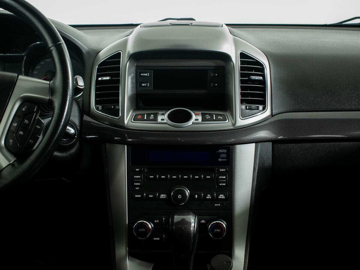 Chevrolet Captiva с пробегом — 2014 год. Фото: #10
