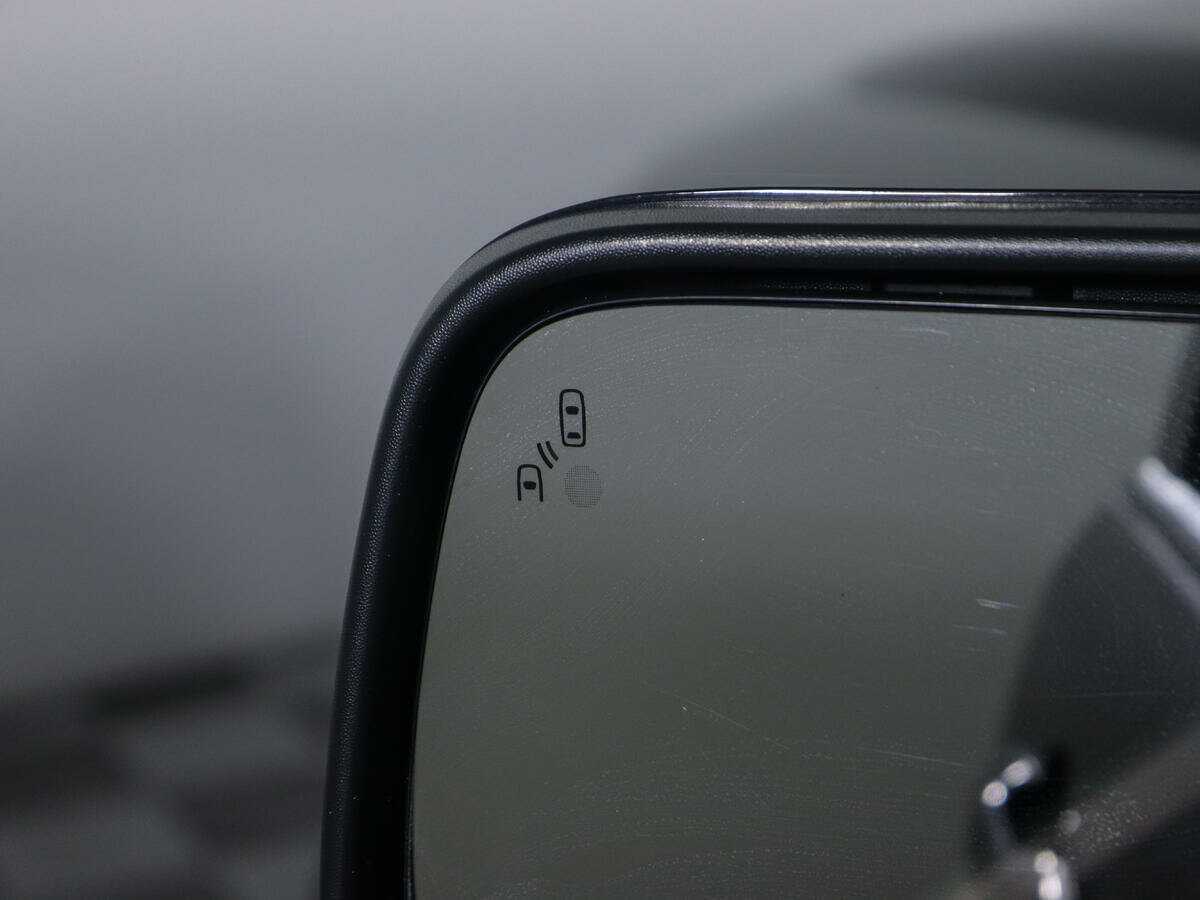 Ford Explorer с пробегом — 2014 год. Фото: #17