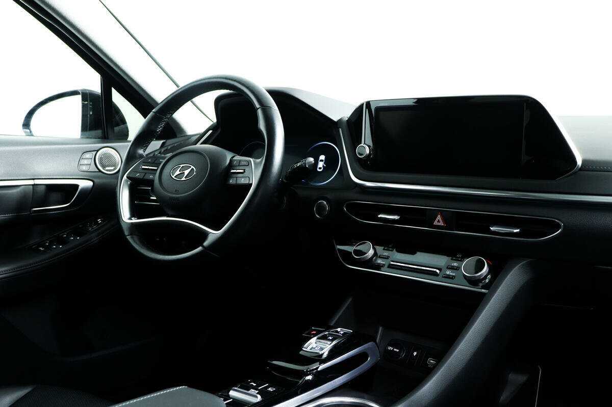 Hyundai Sonata с пробегом — 2022 год. Фото: #8