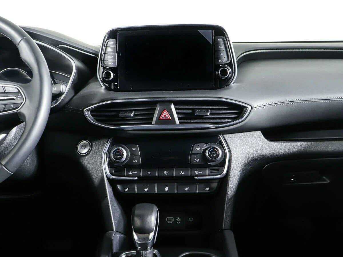 Hyundai Santa Fe с пробегом — 2019 год. Фото: #12