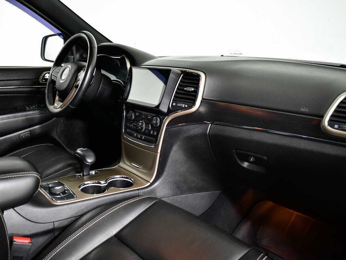 Jeep Grand Cherokee с пробегом — 2013 год. Фото: #8